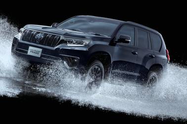 特別仕様車TX“Lパッケージ・Black Edition”(2.8Lディーゼル車7人乗り)