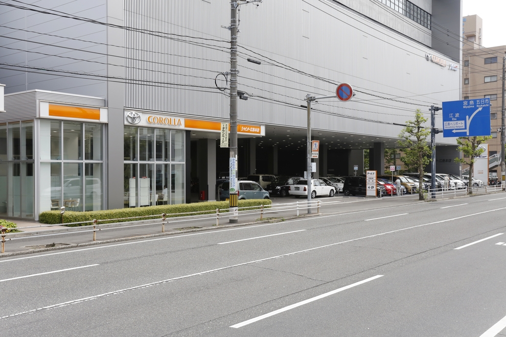 シャント広島本店 外観
