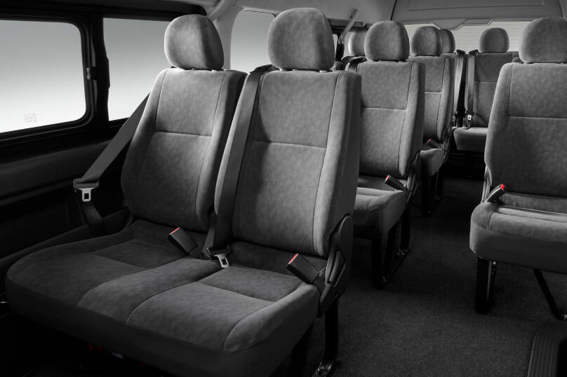 hiacecommuter_top_img02