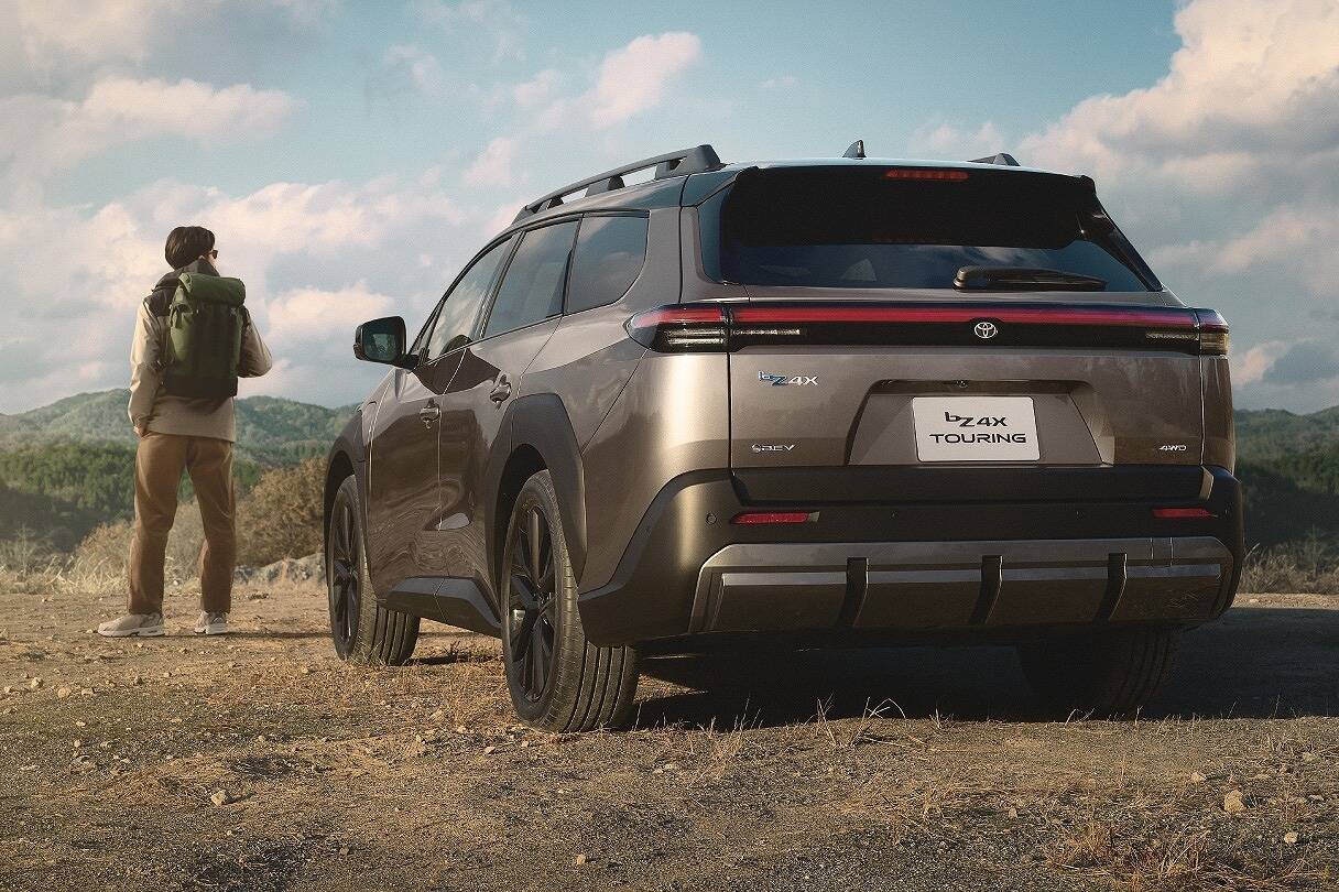 bz4xtouring_design_img03