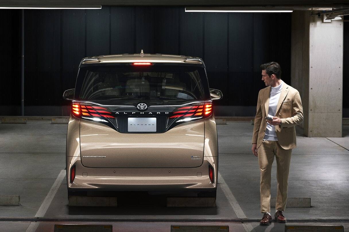 alphard_top_img06