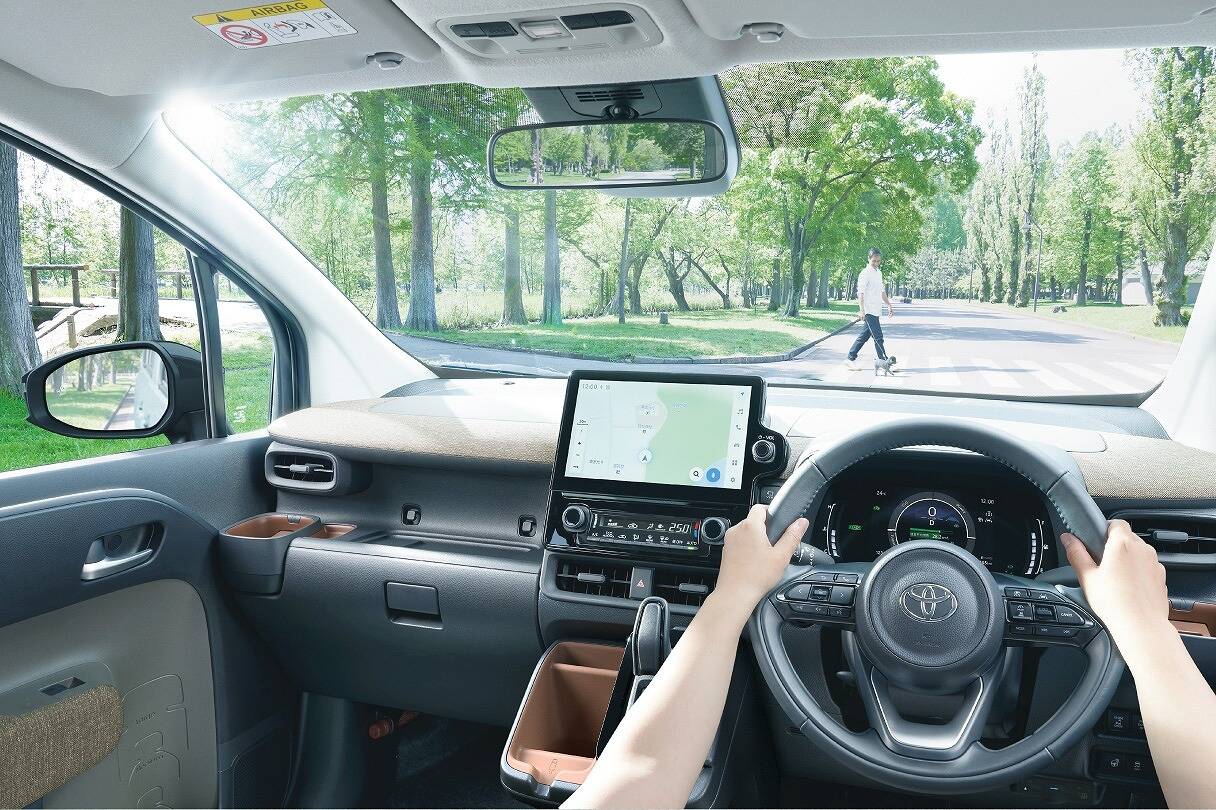 トヨタ_シエンタ_2026年8月モデル_運転席イメージ