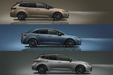カローラ ツーリング特別仕様車HYBRID W×B”50 Million Edition”(2WD)